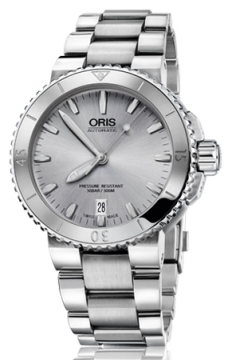 Oris aquis date on sale 40mm