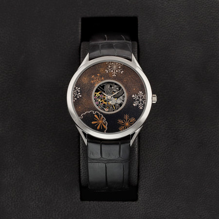 Pre-owned Vacheron Constantin Metiers d'Art La Symbolique Des Laques 33222/000g-9706 WINTER