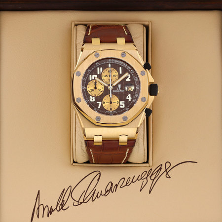 Pre-owned Audemars Piguet Arnold Schwarzenegger Royal Oak Offshore Chrono 42mm 26007ba.oo.d088cr.01