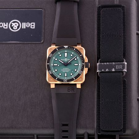 Pre-owned Bell & Ross BR03-92 Diver Black & Green Bronze 42mm BR0392-D-LT-BR/SRB