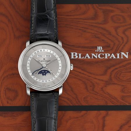 Pre-owned Blancpain Villeret Moonphase & Complete Calendar 40mm 6654-1113-55b