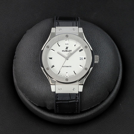 Pre-owned Hublot Classic Fusion Automatic 38mm 565.nx.2611.lr