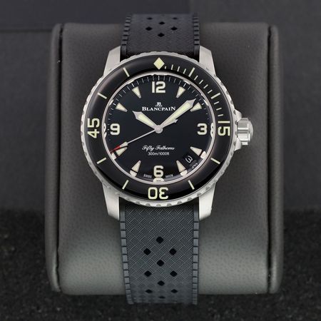Pre-owned Blancpain Fifty Fathoms Automatic 42.3mm 5010-12B30-B64B
