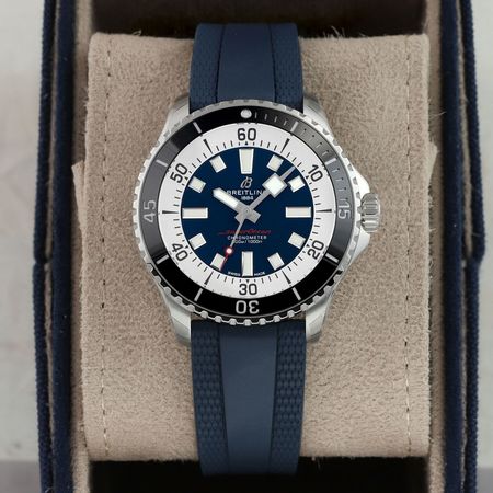 Pre-owned Breitling Superocean Automatic 44 a17376211c1s1