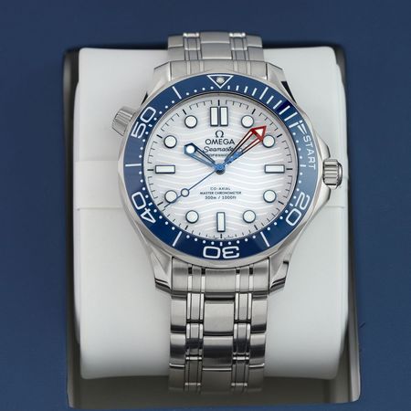 Pre-owned Omega AMERICA'S CUP Seamaster Diver 300m 42mm 210.30.42.20.04.002