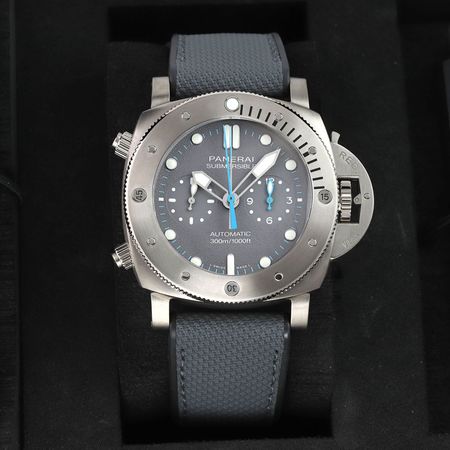 Pre-owned Panerai Jimmy Chin Submersible Chrono Flyback 47mm pam01207