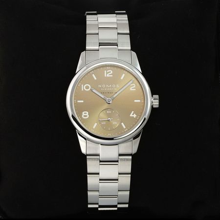 Pre-owned Nomos Glashutte Club Sport Neomatik Gold 34mm 755