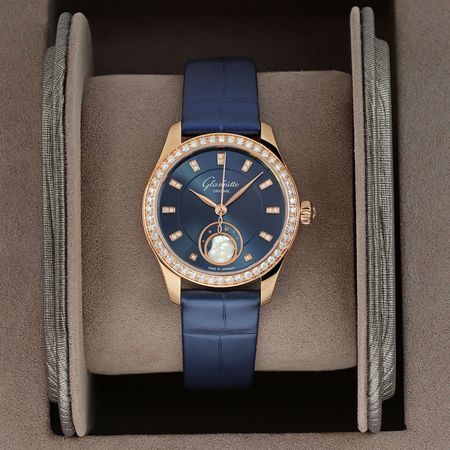 Pre-owned Glashutte Original Serenade Luna 32.5mm 1-35-14-06-15-04