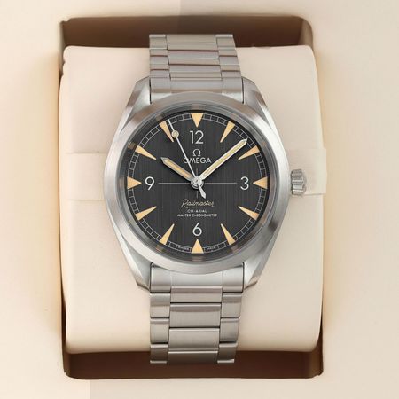 Pre-owned Omega Railmaster Co-Axial Master Chronometer 40mm 220.10.40.20.01.001