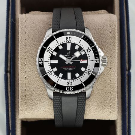 Pre-owned Breitling Superocean Automatic 44mm A17376211B1S1