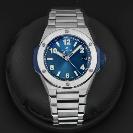 Pre-owned Hublot Big Bang Integrated 38mm 457.NX.7170.NX