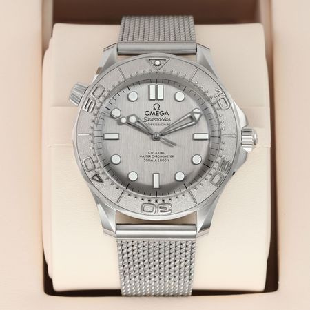 Pre-owned Omega Seamaster Diver 300m 42mm 210.30.42.20.06.002